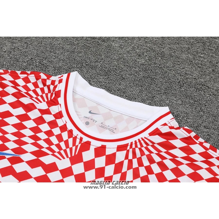 Tuta da Track
 Chelsea Manica Corta
 2022-2023 Rosso
 e 
Bianco
 - Pantaloncini
